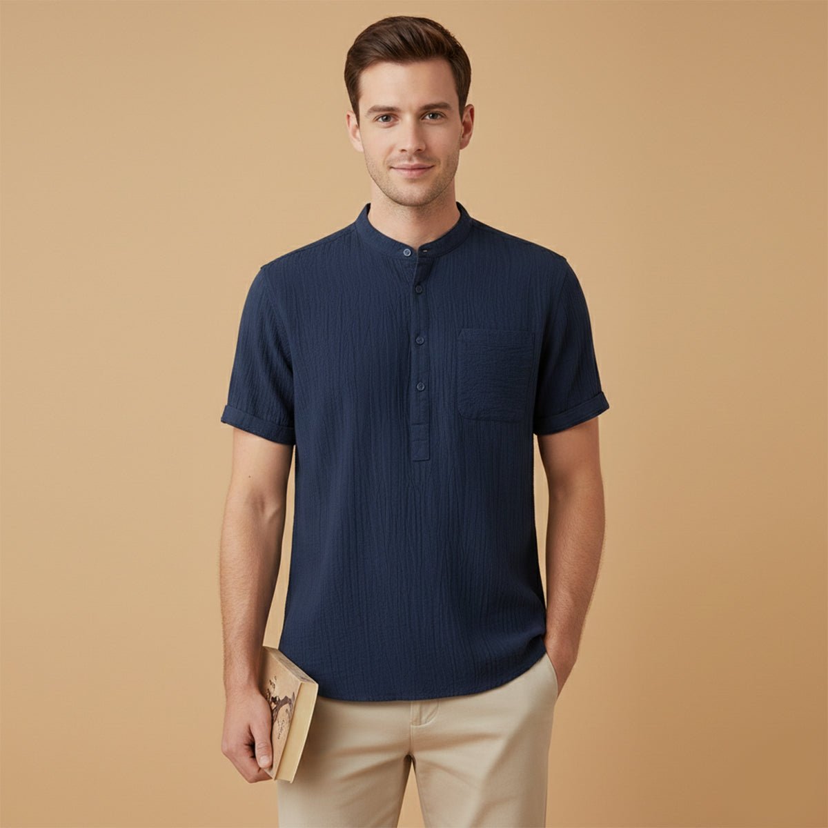 Lniana koszula męska krótki rękaw – Henley, luźny krój - Arkadya Outlet - Men Shirt