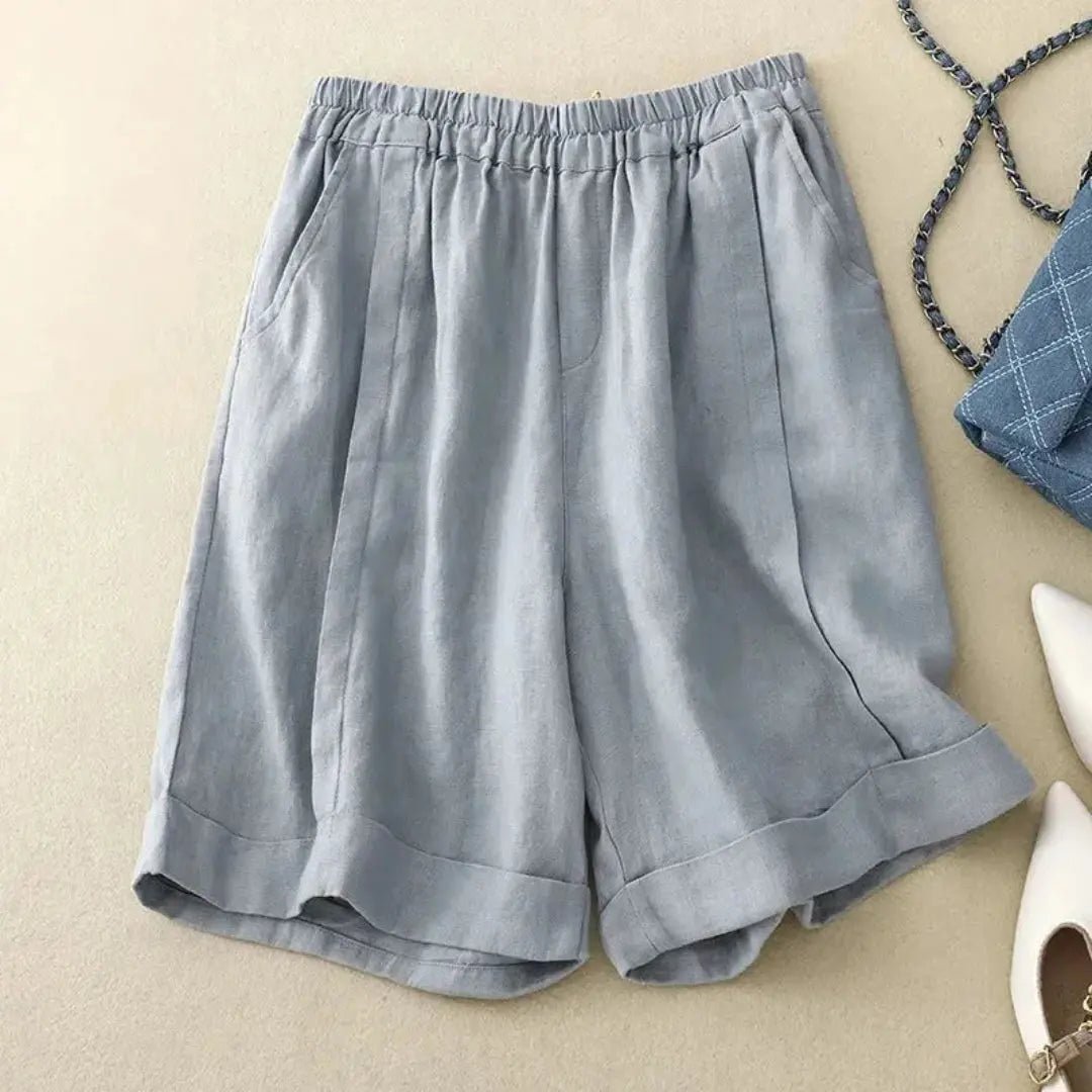 Lniane szorty damskie – elastyczny pas, podwinięty dół - Arkadya Outlet - Women Short
