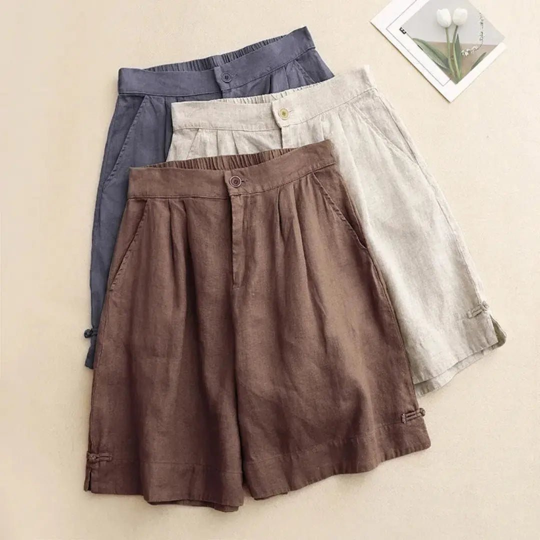 Lniane szorty damskie wysoki stan – guzik, luźny krój - Arkadya Outlet - Women Short