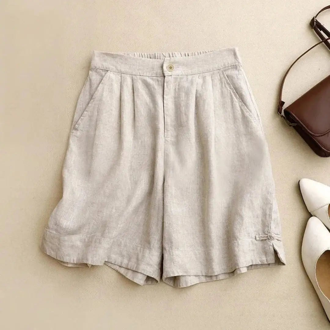 Lniane szorty damskie wysoki stan – guzik, luźny krój - Arkadya Outlet - Women Short