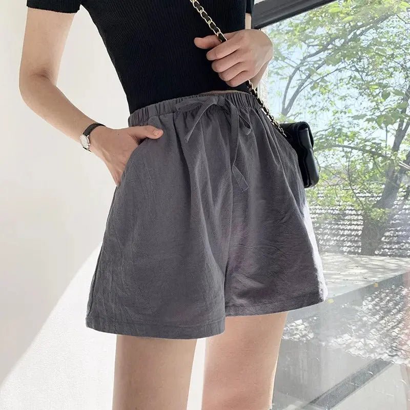 Lniane szorty damskie wysoki stan – wiązanie w pasie - Arkadya Outlet - Women Short