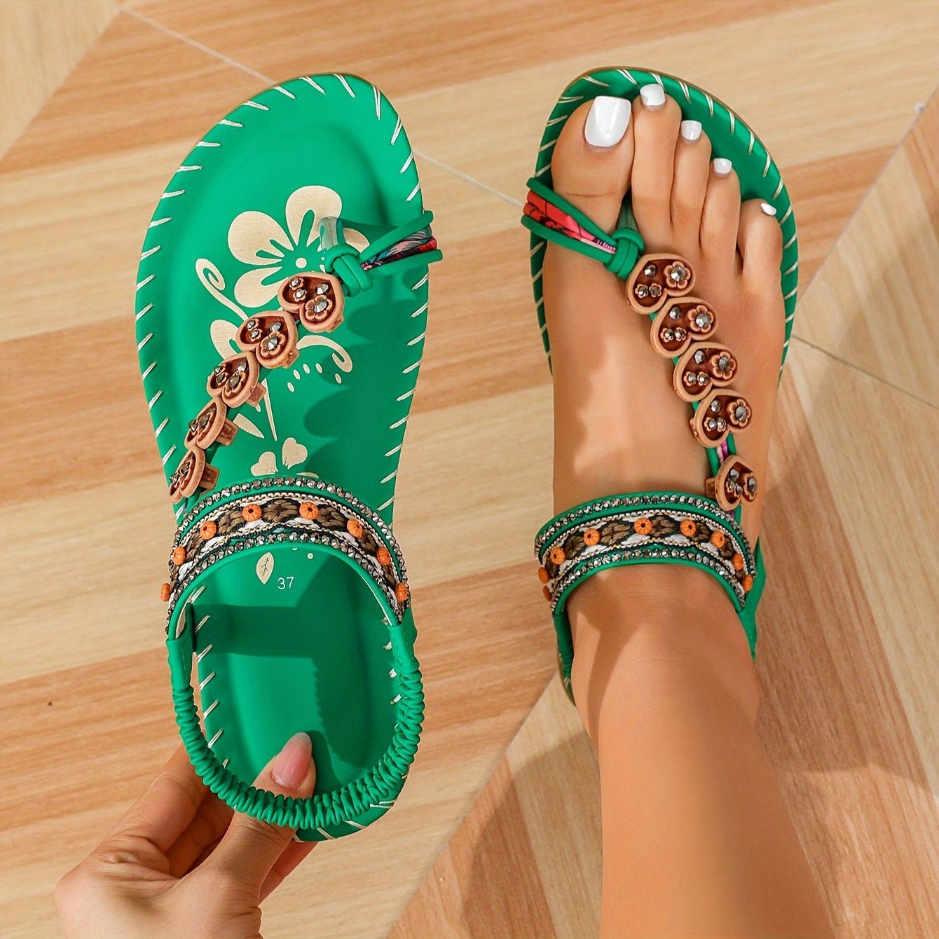 Sandały damskie wsuwane – odkryte palce, płaska podeszwa - Arkadya Outlet - Women Sandals