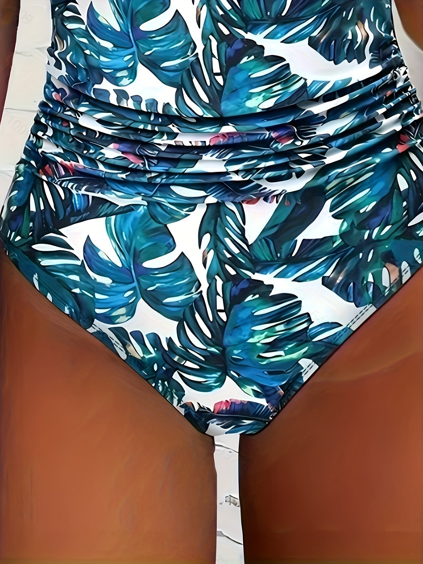 Strój kąpielowy damski jednoczęściowy z dekoltem halter i dekoltem V – wyjmowane wkładki - Arkadya Outlet - Women Swimwear