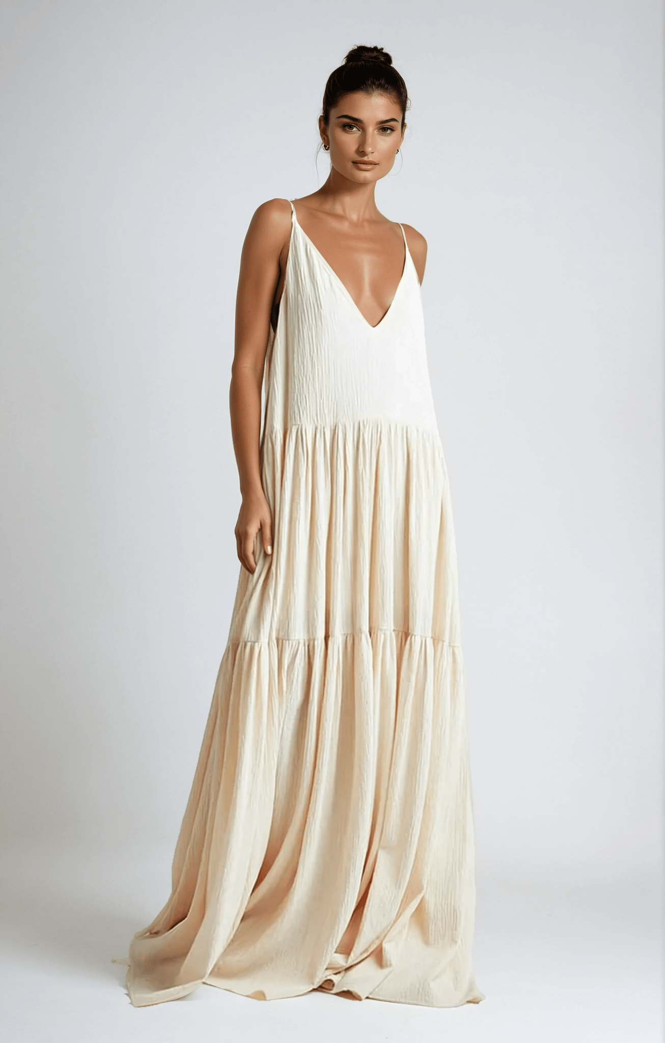 Sukienka maxi plisowana warstwowa - Arkadya Outlet - Women Maxi Dress