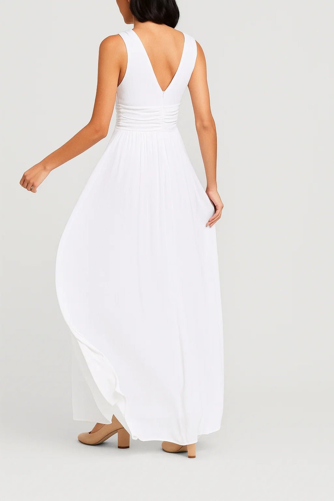 Sukienka maxi z dekoltem V i podkreśloną talią - Arkadya Outlet - Women Maxi Dress