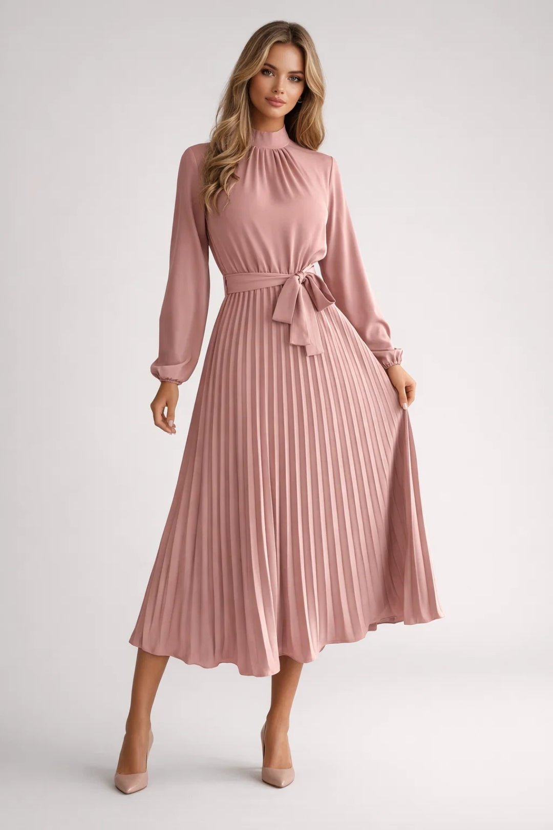 Sukienka midi plisowana z długim rękawem - Arkadya Outlet - Women Midi Dress
