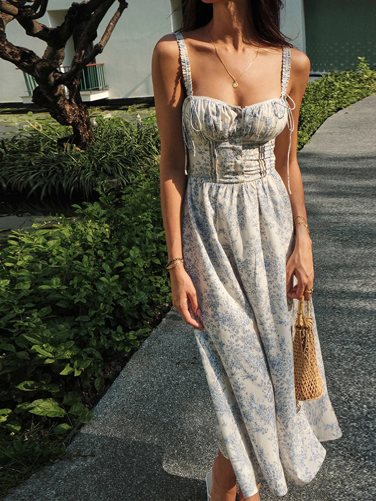 Sukienka midi w kwiaty z gorsetową górą - Arkadya Outlet - Women Midi Dress