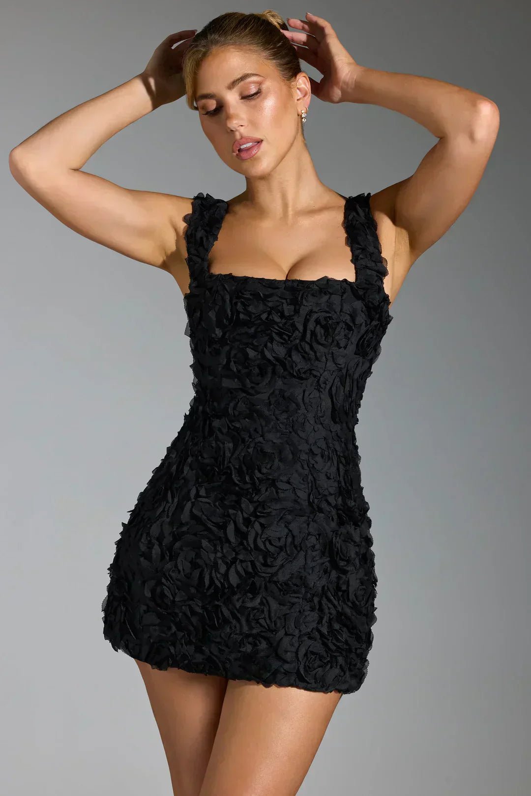 Sukienka mini gorsetowa w kwiaty - Arkadya Outlet - Women Mini Dress
