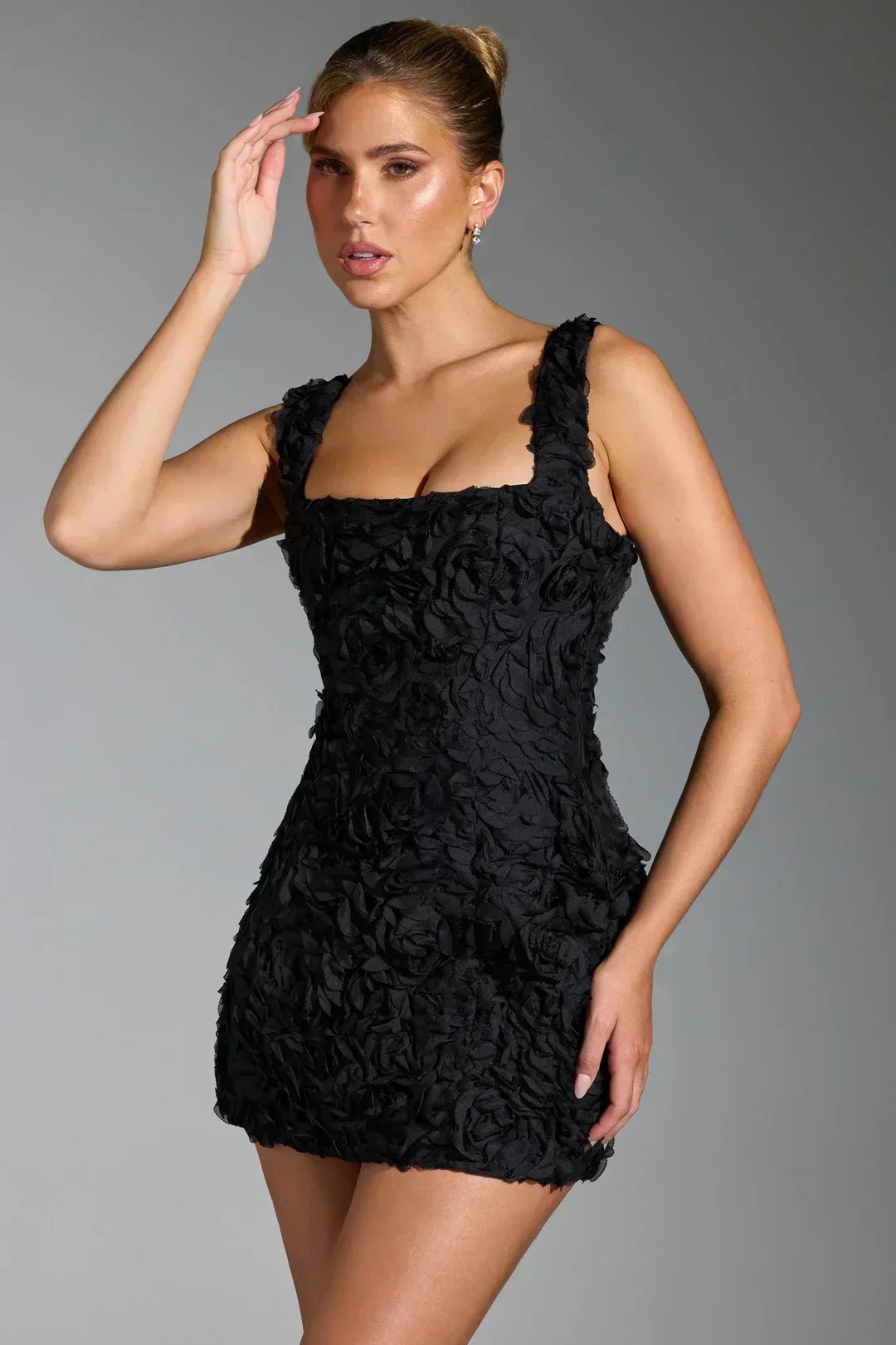 Sukienka mini gorsetowa w kwiaty - Arkadya Outlet - Women Mini Dress