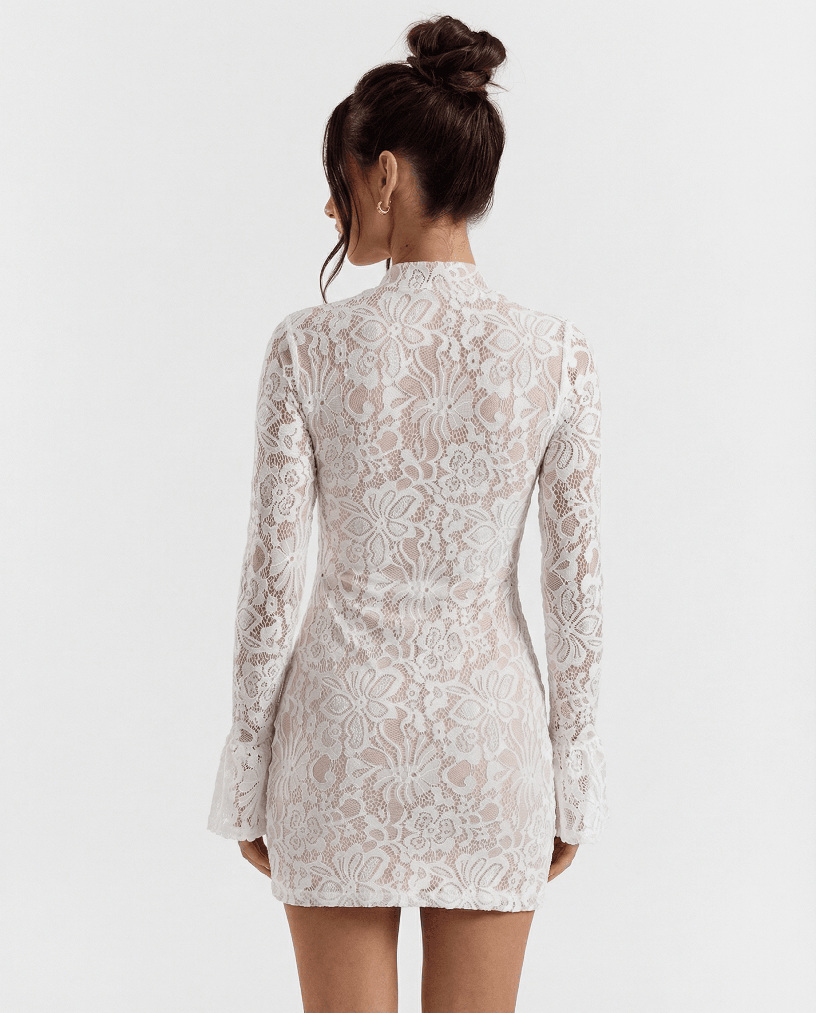 Sukienka mini koronkowa z wysokim kołnierzem - Arkadya Outlet - Women Mini Dress