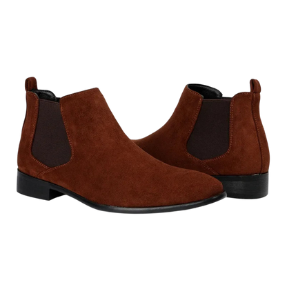 Para męskich butów wsuwanych Arkadya Outlet z kwadratowym noskiem i niskim obcasem, pokazana obok siebie na białym tle.