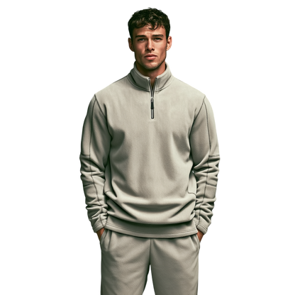 Męski polarowy sweter w kolorze taupe z zamkiem 1/4 i stójką, miękki materiał, długi rękaw, wygodny krój na co dzień