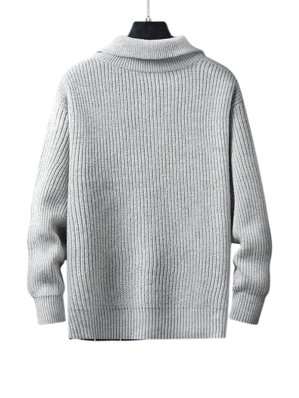Jasnoszary męski sweter dzianinowy o luźnym kroju, kołnierz z zamkiem, miękka struktura, długi rękaw