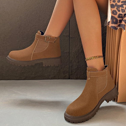 Botki damskie zimowe okrągły nosek z zapięciem klamry