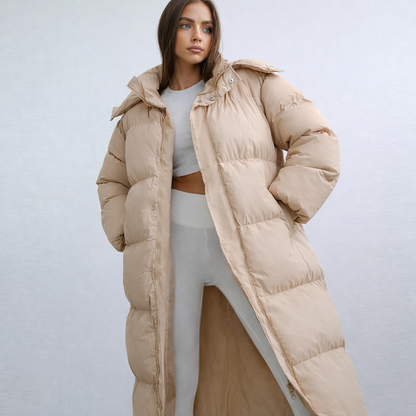 Kurtka damska długa sylwetka sięgająca poniżej bioder