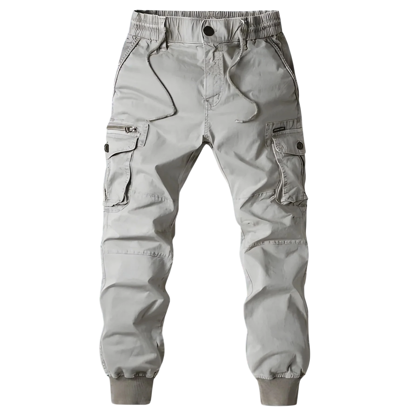 Arkadya Outlet Spodnie Cargo Męskie Kieszenie Na Zamek, w jasnoszarym kolorze z elastycznym pasem i ściągaczami, wieloma kieszeniami na zamek i klapę, prezentowane na tle rozmytego miejskiego krajobrazu.