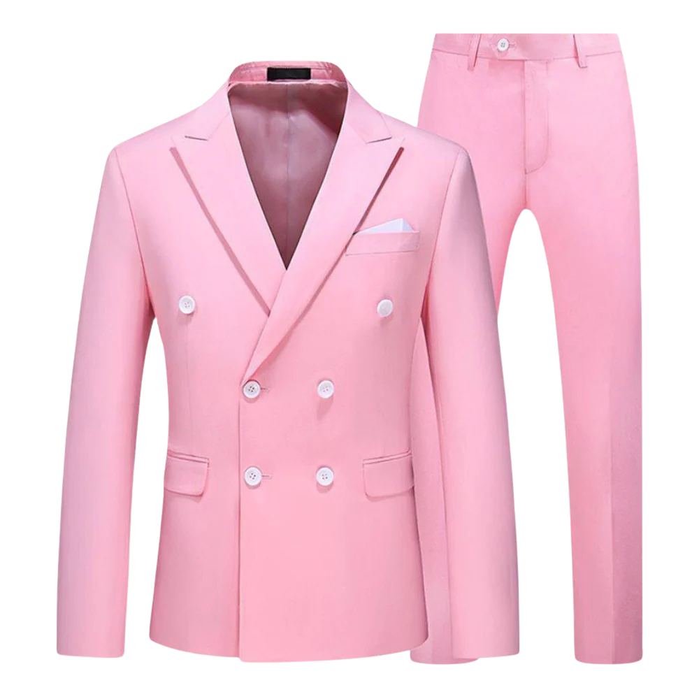 Arkadya Outlet Komplet Garniturowy Męski Dwurzędowy Luźny Krój to stylowy jasnoróżowy zestaw z dwurzędową marynarką z białymi guzikami i dopasowanymi spodniami, przedstawiony na gładkim białym tle.