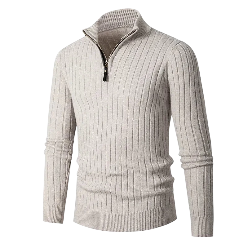 Jasnobeżowy męski sweter dzianinowy o prążkowanej strukturze, kołnierz zapinany na zamek 1/4, długi rękaw