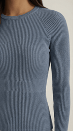 Bluzka damska prążkowana z okrągłym dekoltem - Arkadya Outlet - Women Top