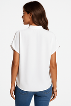 Bluzka damska z dekoltem V i stójką - Arkadya Outlet - Women Blouse