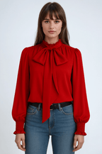 Bluzka damska z długim rękawem i wiązaniem przy szyi - Arkadya Outlet - Women Blouse
