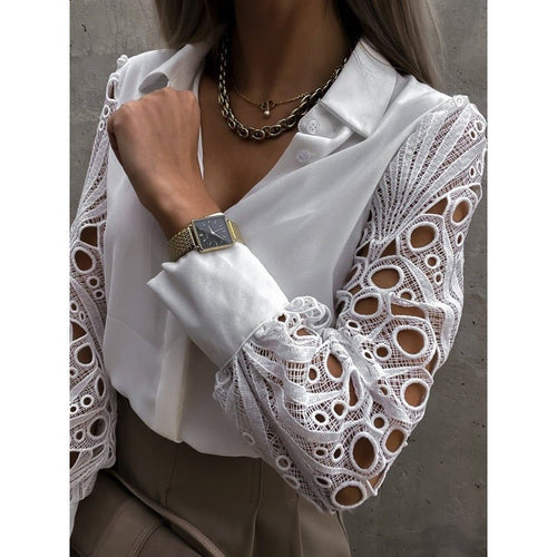 Bluzka damska z kołnierzem i ażurowymi rękawami - Arkadya Outlet - Women Blouse