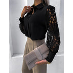Bluzka damska z kołnierzem i ażurowymi rękawami - Arkadya Outlet - Women Blouse