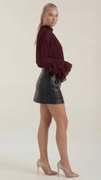 Bluzka damska z półgolfem i kołnierzem - Arkadya Outlet - Women Top