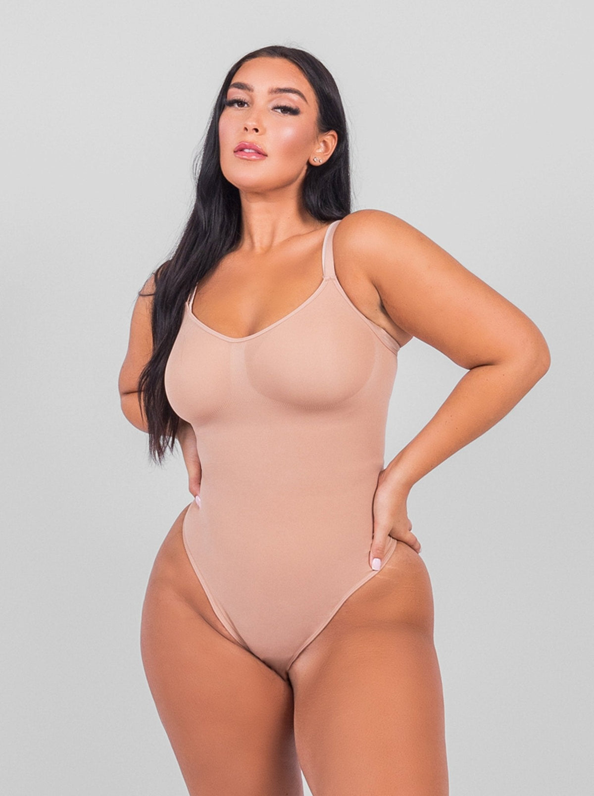 Body damskie z dekoltem halter - Arkadya Outlet - Women Bodysuit