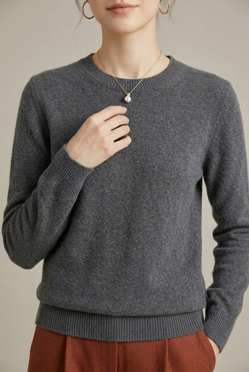 Damska Bluza | Luźny krój z okrągłym dekoltem i prążkowanymi - Arkadya Outlet - Sweaters