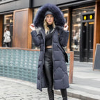 Damska Kurtka Puchowa | Przedłużona z kapturem z futerkiem - Arkadya Outlet - Jackets