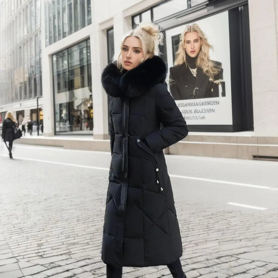Damska Kurtka Puchowa | Przedłużona z kapturem z futerkiem - Arkadya Outlet - Jackets