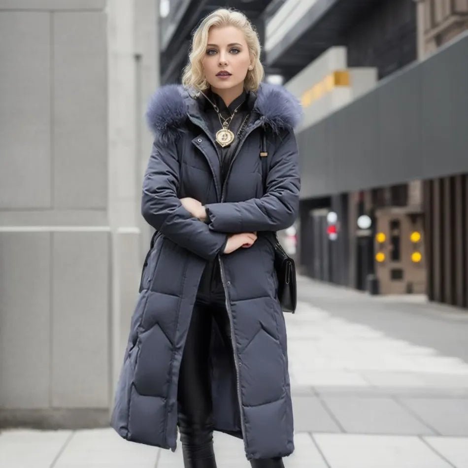 Damska Kurtka Puchowa | Przedłużona z kapturem z futerkiem - Arkadya Outlet - Jackets