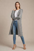 Damski Kardigan | Długi krój z kapturem i kieszeniami - Arkadya Outlet - Cardigans