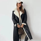 Damski Płaszcz | Długi krój z paskiem i kołnierzem wykładanym - Arkadya Outlet - Coats