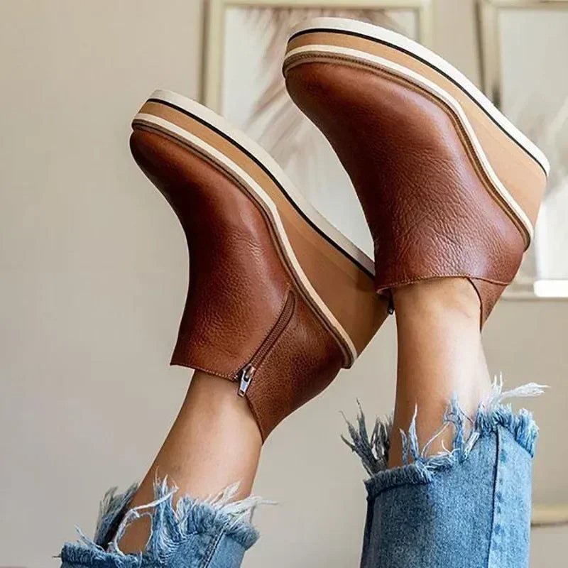 Damskie Botki Chelsea | Platforma i Boczny Zamek na Kostce - Arkadya Outlet - Boots