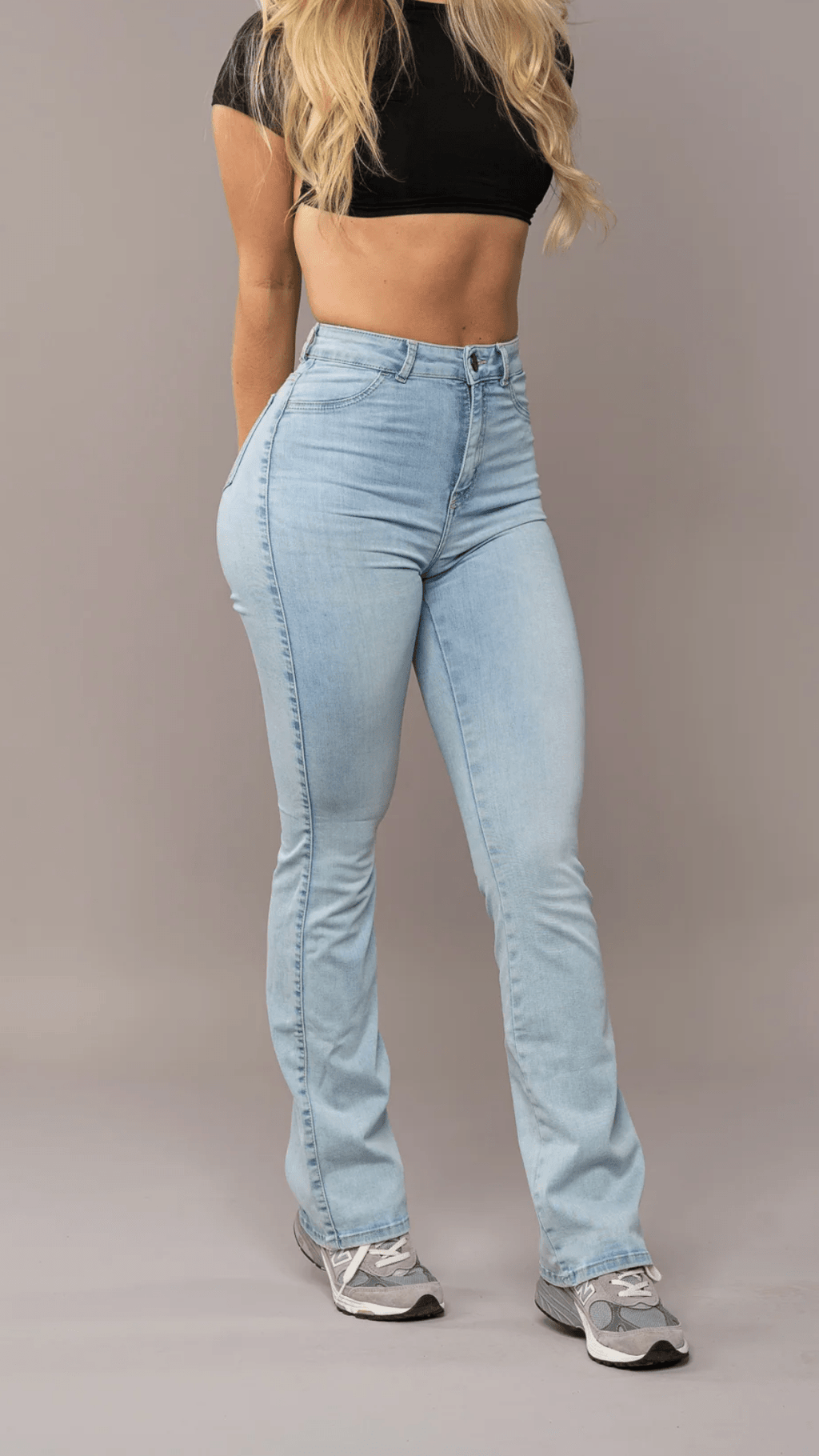 Jeansy damskie dzwony klasyczny krój - Arkadya Outlet - Women Pants
