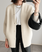 Kardigan Damski | Luźny krój z guzikami i okrągłym dekoltem - Arkadya Outlet - Cardigans