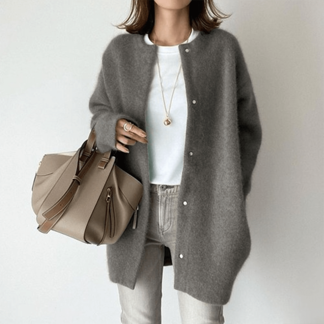 Kardigan Damski | Luźny krój z okrągłym dekoltem i kieszeniami - Arkadya Outlet - Cardigans