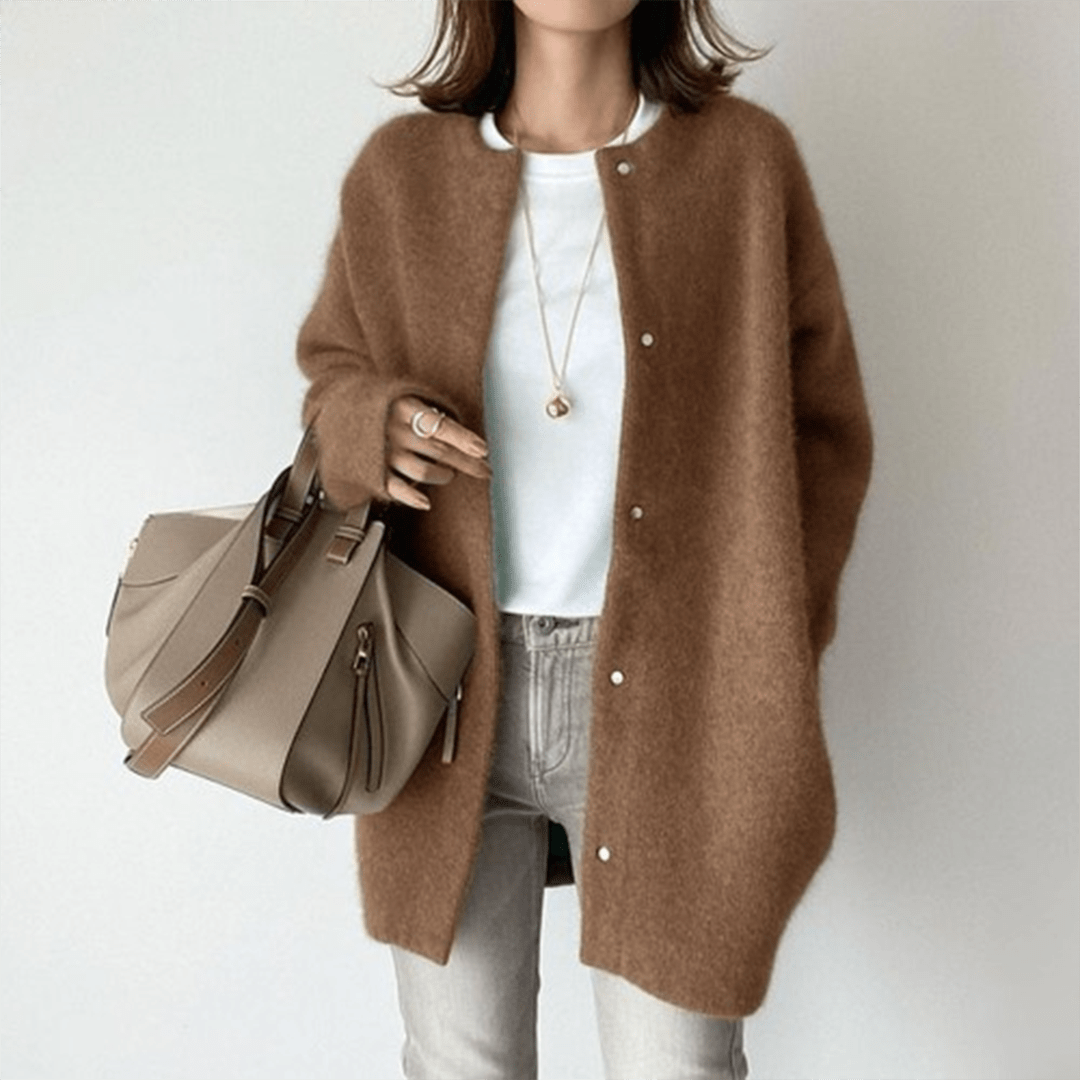 Kardigan Damski | Luźny krój z okrągłym dekoltem i kieszeniami - Arkadya Outlet - Cardigans