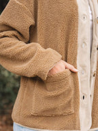 Kardigan damski z guzikami długi rękaw - Arkadya Outlet - Women Jacket
