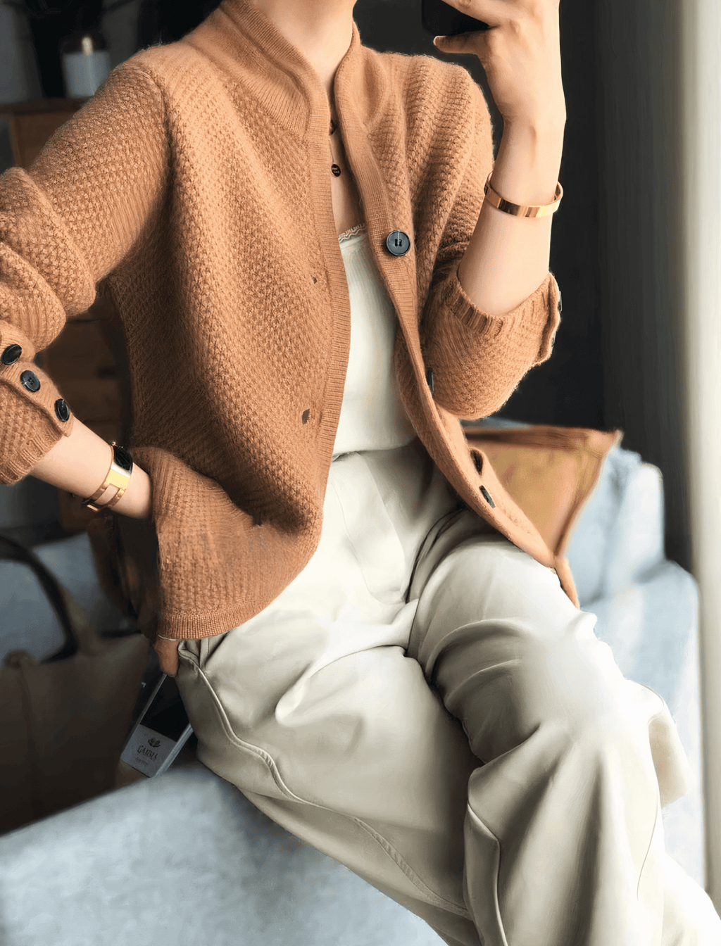 Kardigan Damski | Zapinany na guziki z długim rękawem - Arkadya Outlet - Cardigans