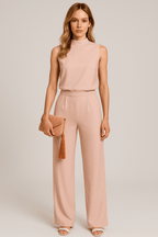 Kombinezon damski bez rękawów z szerokimi nogawkami i dekoltem stójka - Arkadya Outlet - Women Jumpsuit