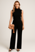 Kombinezon damski bez rękawów z szerokimi nogawkami i dekoltem stójka - Arkadya Outlet - Women Jumpsuit