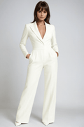Kombinezon damski z długim rękawem i dekoltem V – dopasowana forma, jednoczęściowy krój - Arkadya Outlet - Women Jumpsuit