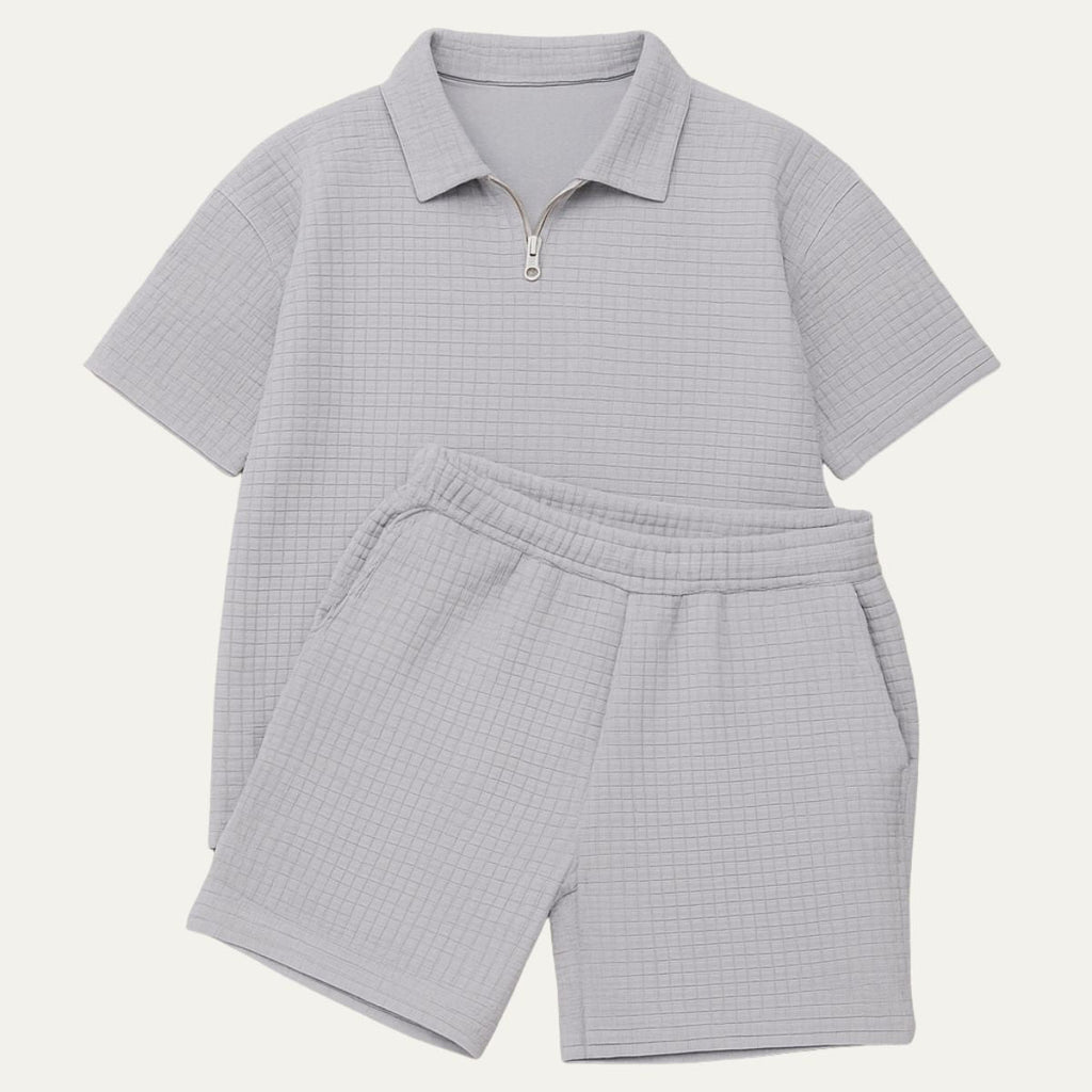 Komplet męski polo na zamek z teksturowanymi szortami - Arkadya Outlet - Men Set