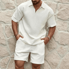 Komplet męski polo na zamek z teksturowanymi szortami - Arkadya Outlet - Men Set
