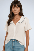Koszula damska z falowanym kołnierzem i falbaniastymi rękawami - Arkadya Outlet - Women Top