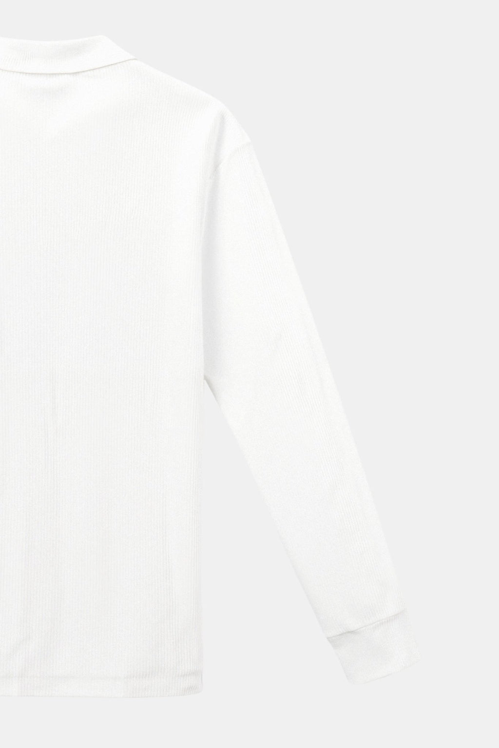 Koszulka polo damska – długi rękaw, luźny krój, dekolt V - Arkadya Outlet - Women Shirt