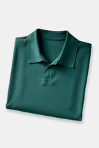 Koszulka polo damska – luźny krój, krótki rękaw, dekolt V - Arkadya Outlet - Women Shirt